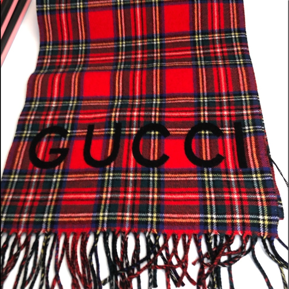 Gucci Wool Plaid Unisex Scarf Wrap new w/ gift box